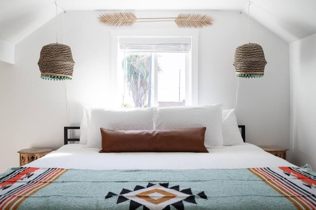 Сasa de vacaciones * Bueno Bueno Casita * / 7 Min To Downtown / 4 Bdr *