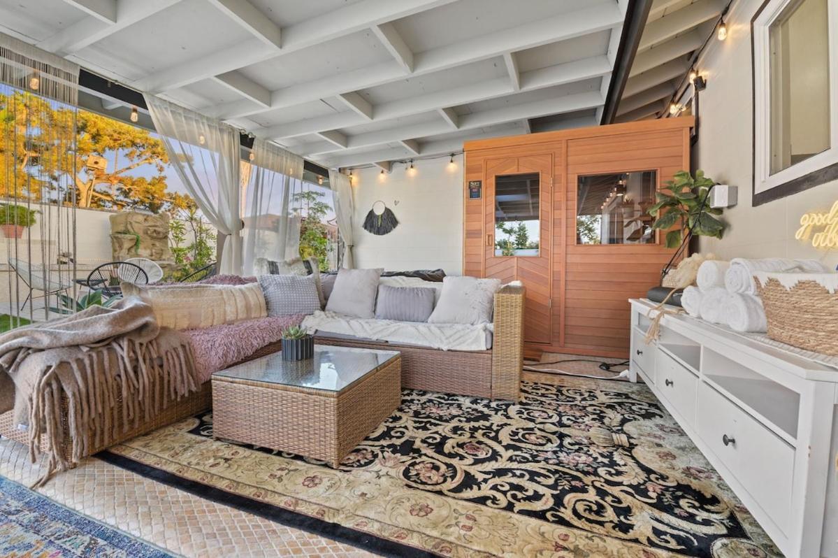 Amazing Oasis -heated Pool Sauna
