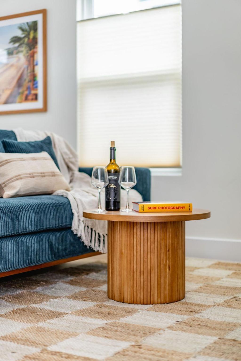 Swanky In Vibrant Hillcrest *