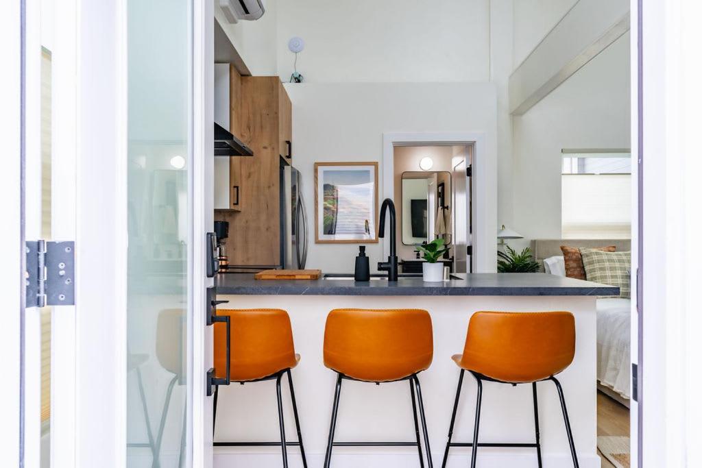 Swanky In Vibrant Hillcrest * San Diego