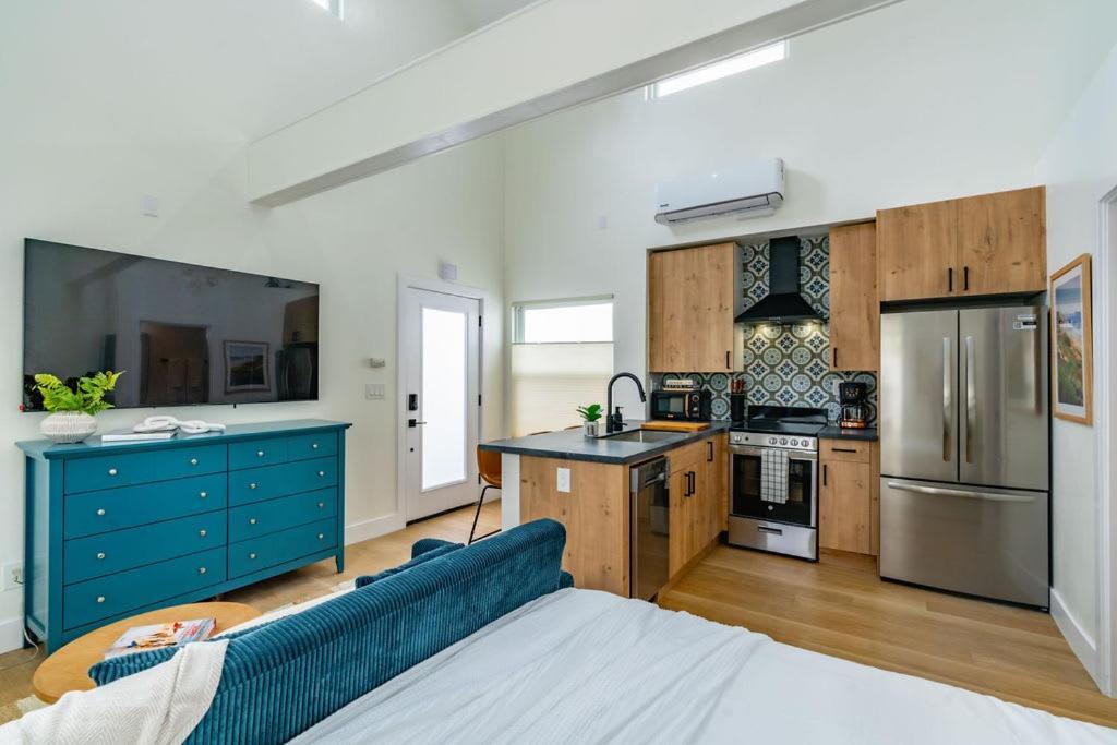 Swanky In Vibrant Hillcrest * San Diego