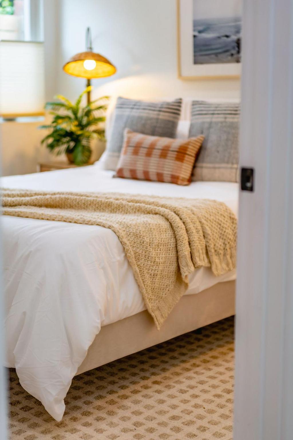 Newly Remodeled Uptown Chic *