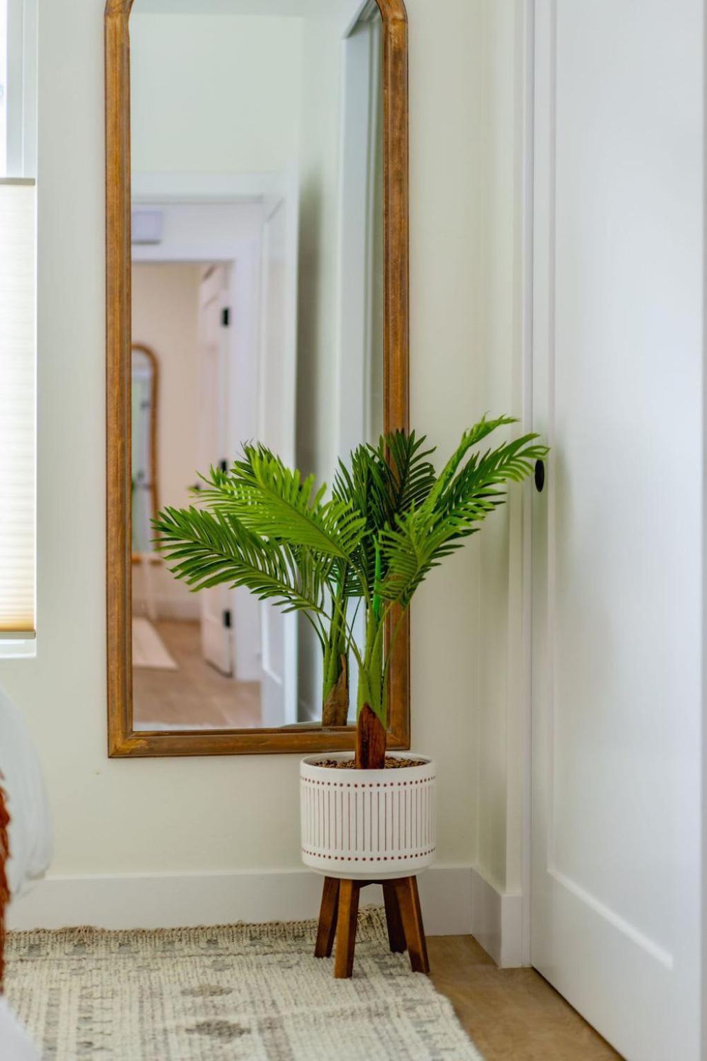 Newly Remodeled Uptown Chic San Diego