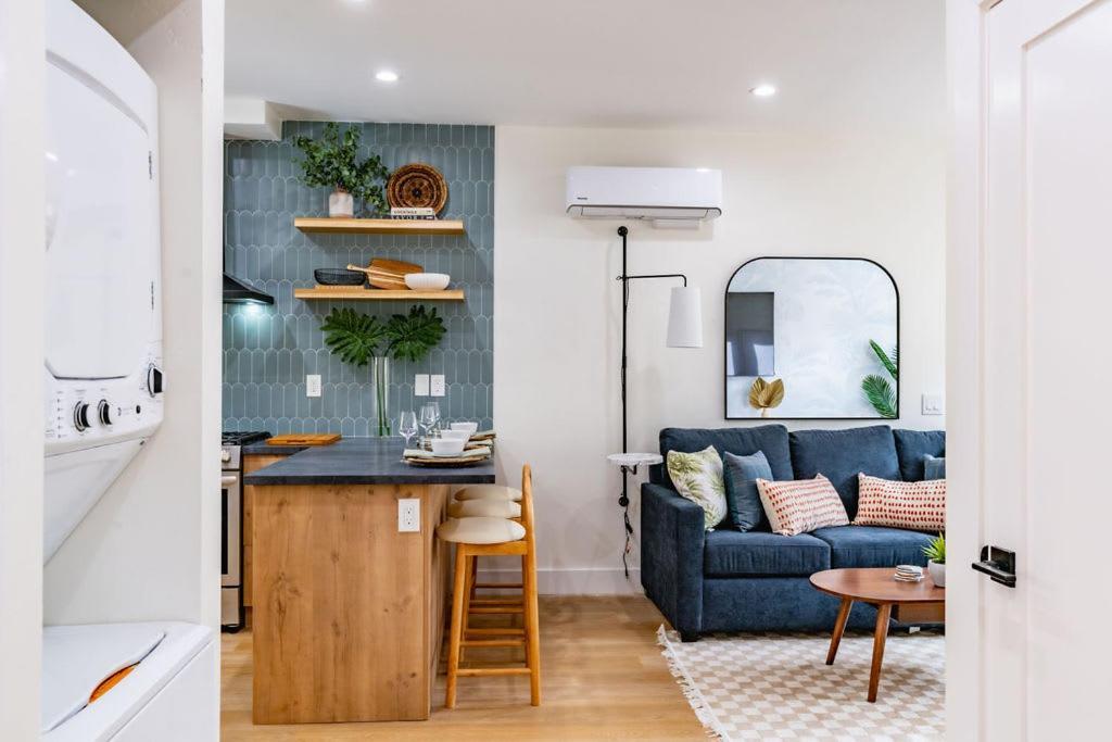 Newly Remodeled Uptown Chic San Diego
