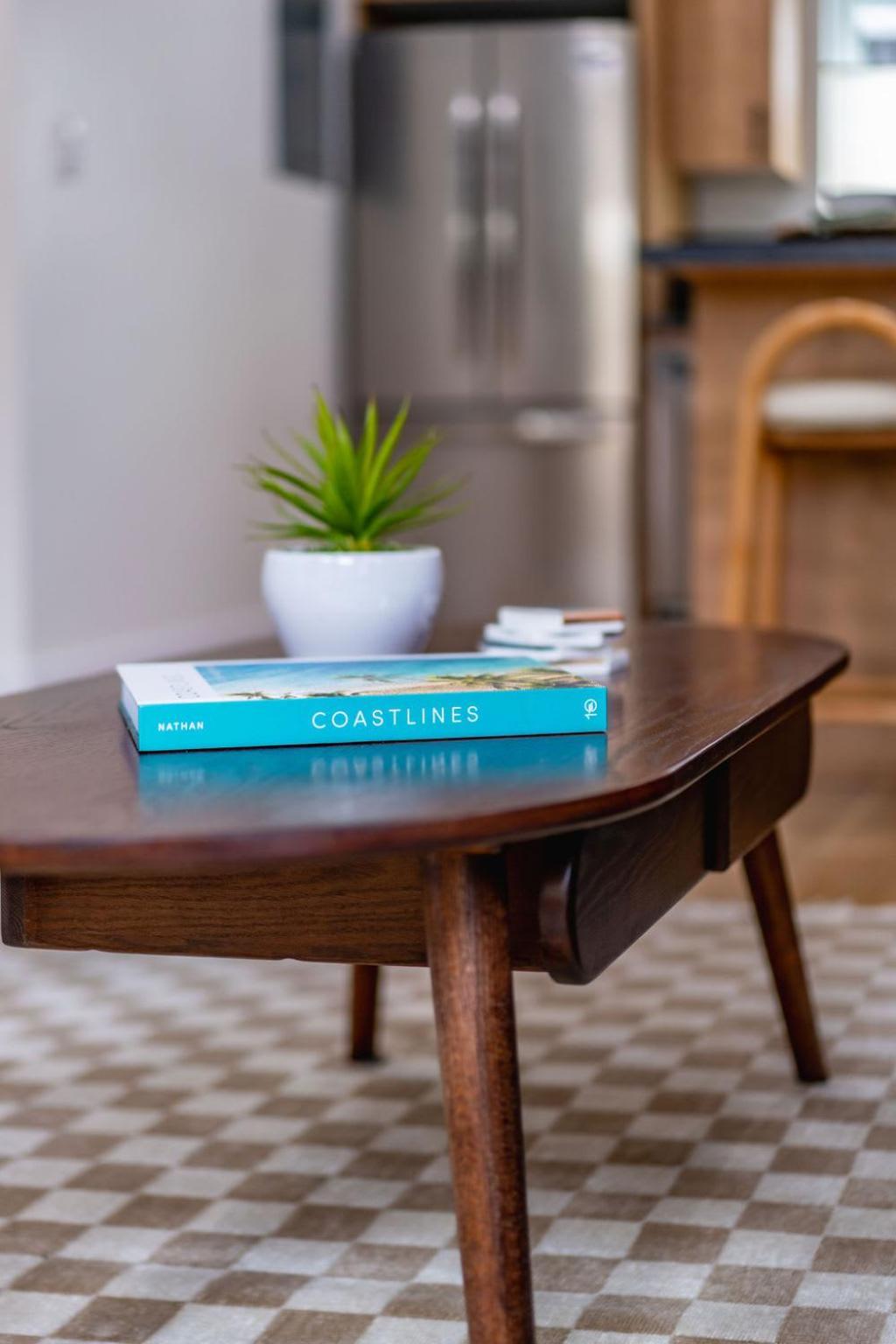 Newly Remodeled Uptown Chic Holiday home