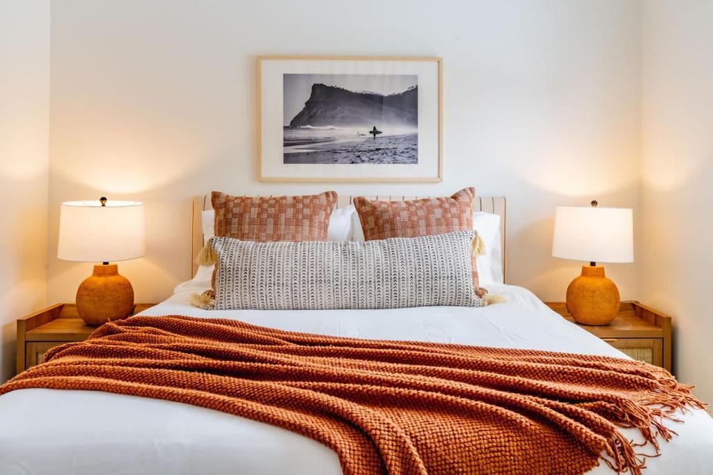 Newly Remodeled Uptown Chic Holiday home *