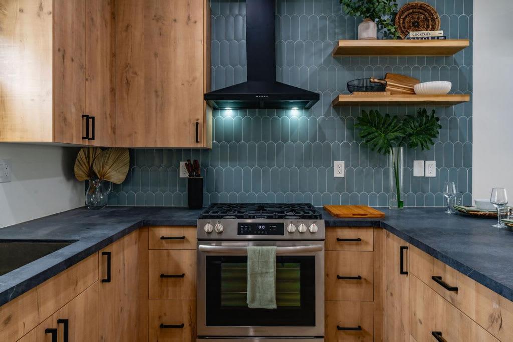 Newly Remodeled Uptown Chic *