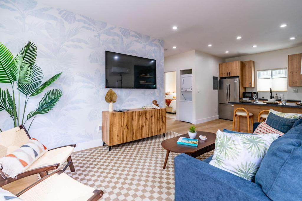 Newly Remodeled Uptown Chic * San Diego