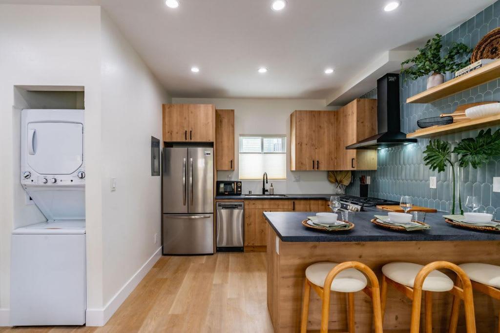 Newly Remodeled Uptown Chic