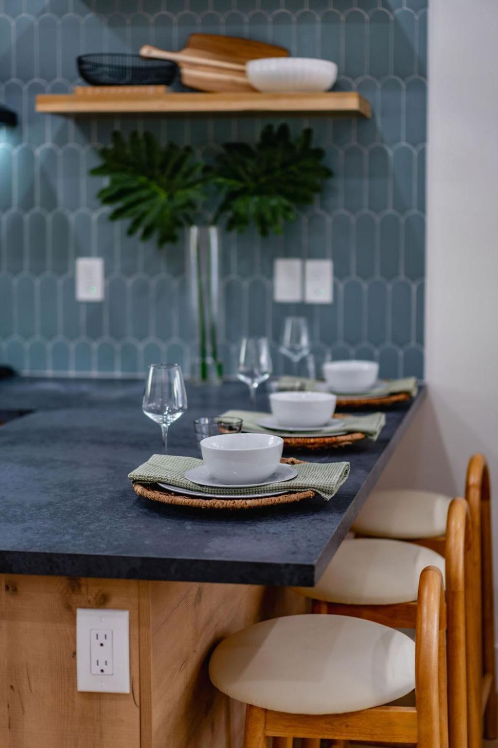 Newly Remodeled Uptown Chic