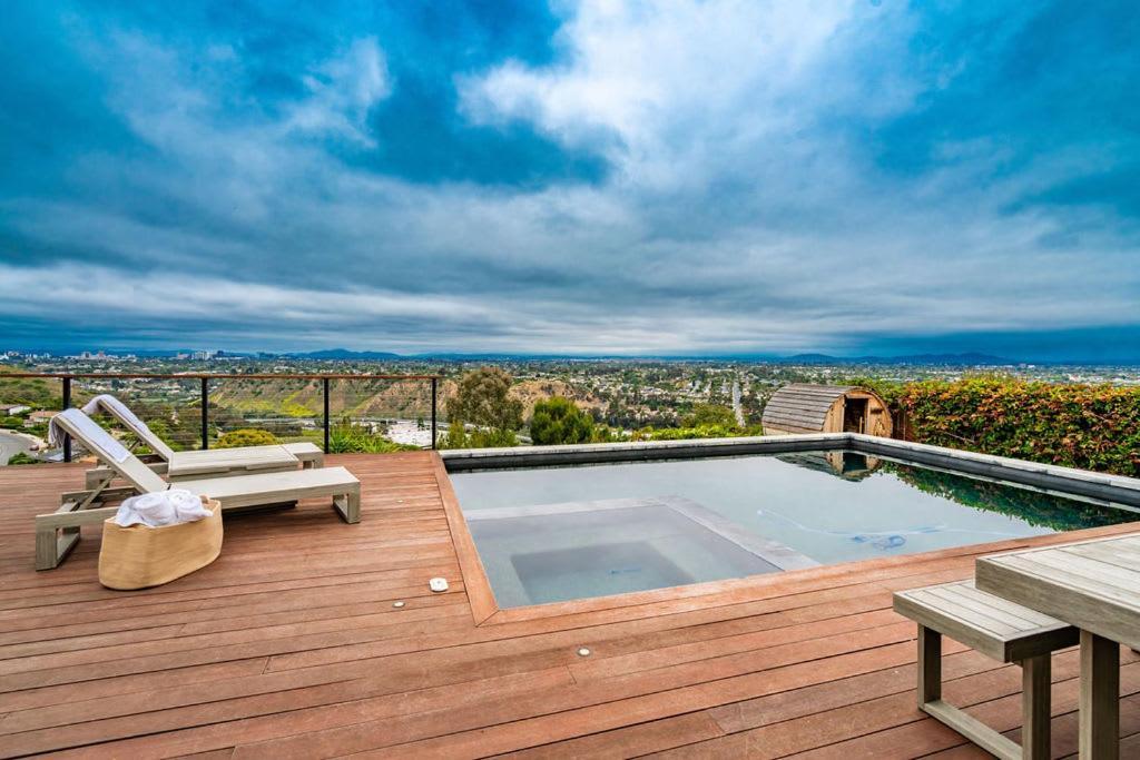 Outdoor Paradise On Mount Soledad Holiday home *