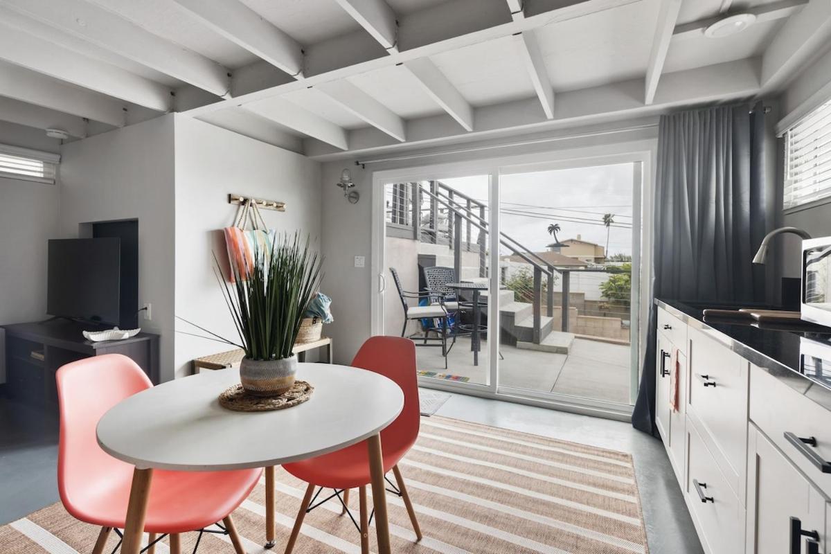 Cozy Blocks From The Bay Holiday home