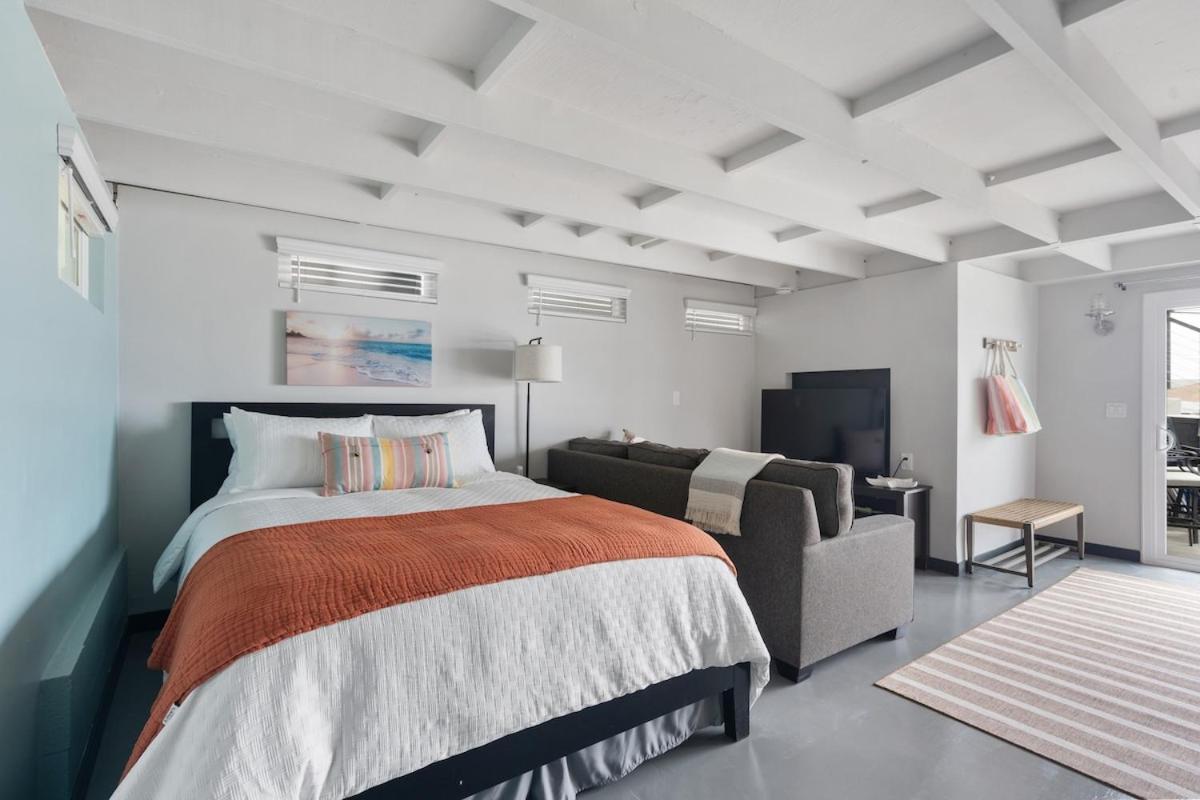 Holiday home Cozy Blocks From The Bay *