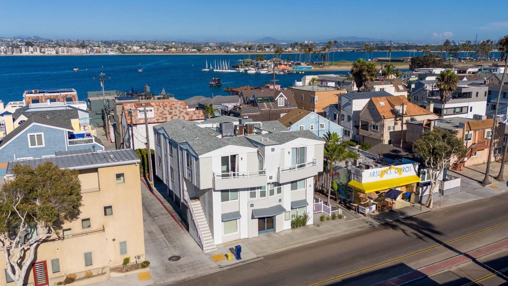 Bay And Haven With Water Views Holiday home San Diego