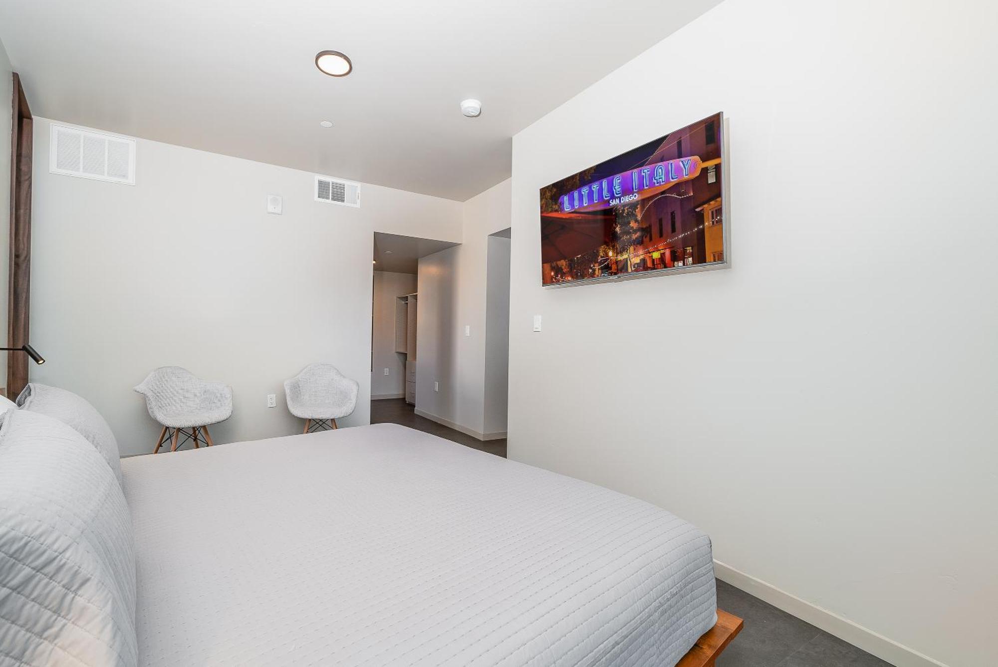 City24 Little Italy Mission Hills Hotel San Diego