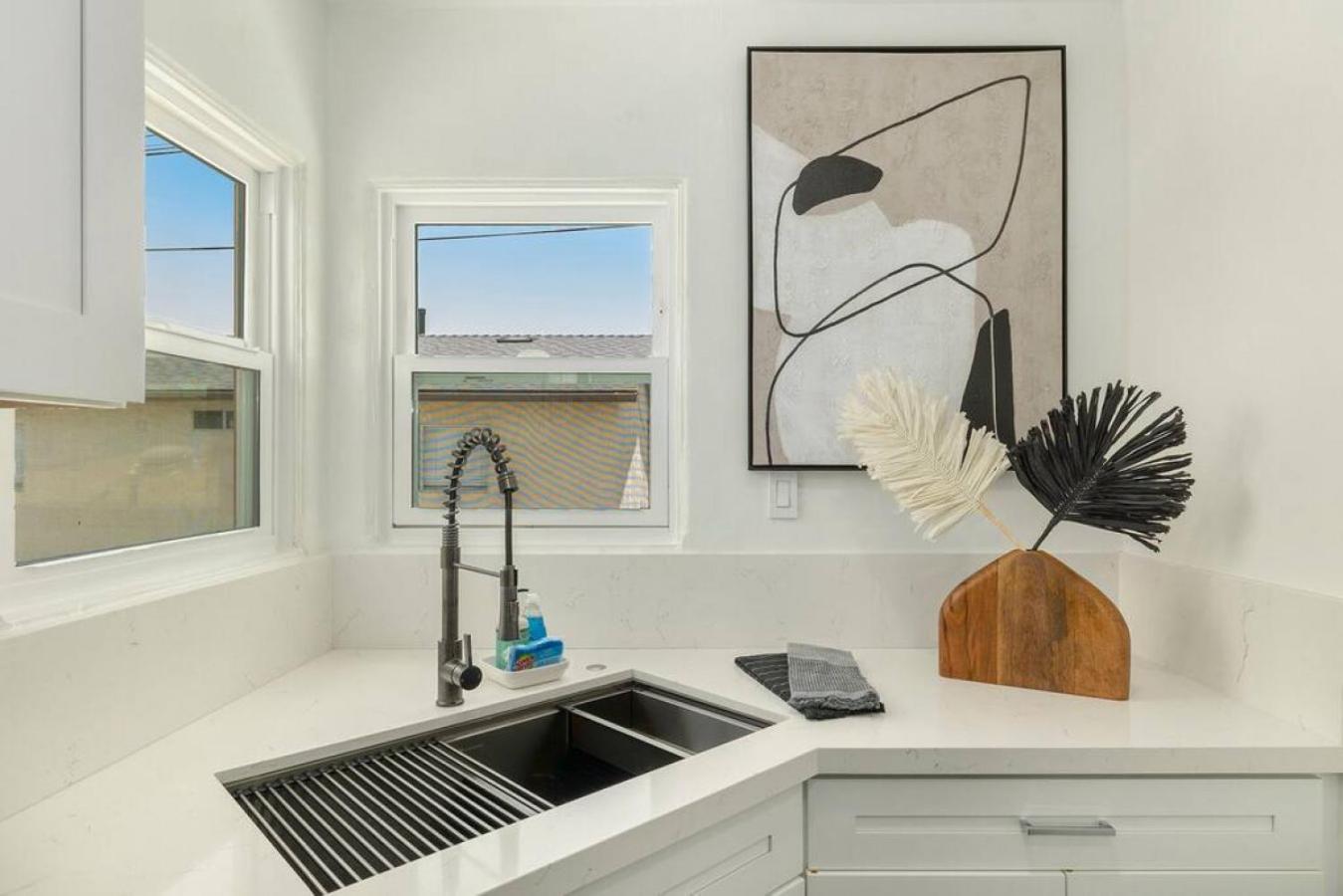 Stylish 1br Retreat With Garage Ac Close 2 Everything * San Diego