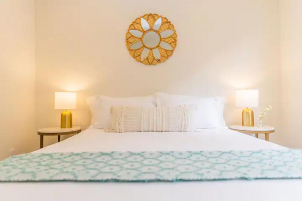 Cheerful 4bd In The Heart Holiday home