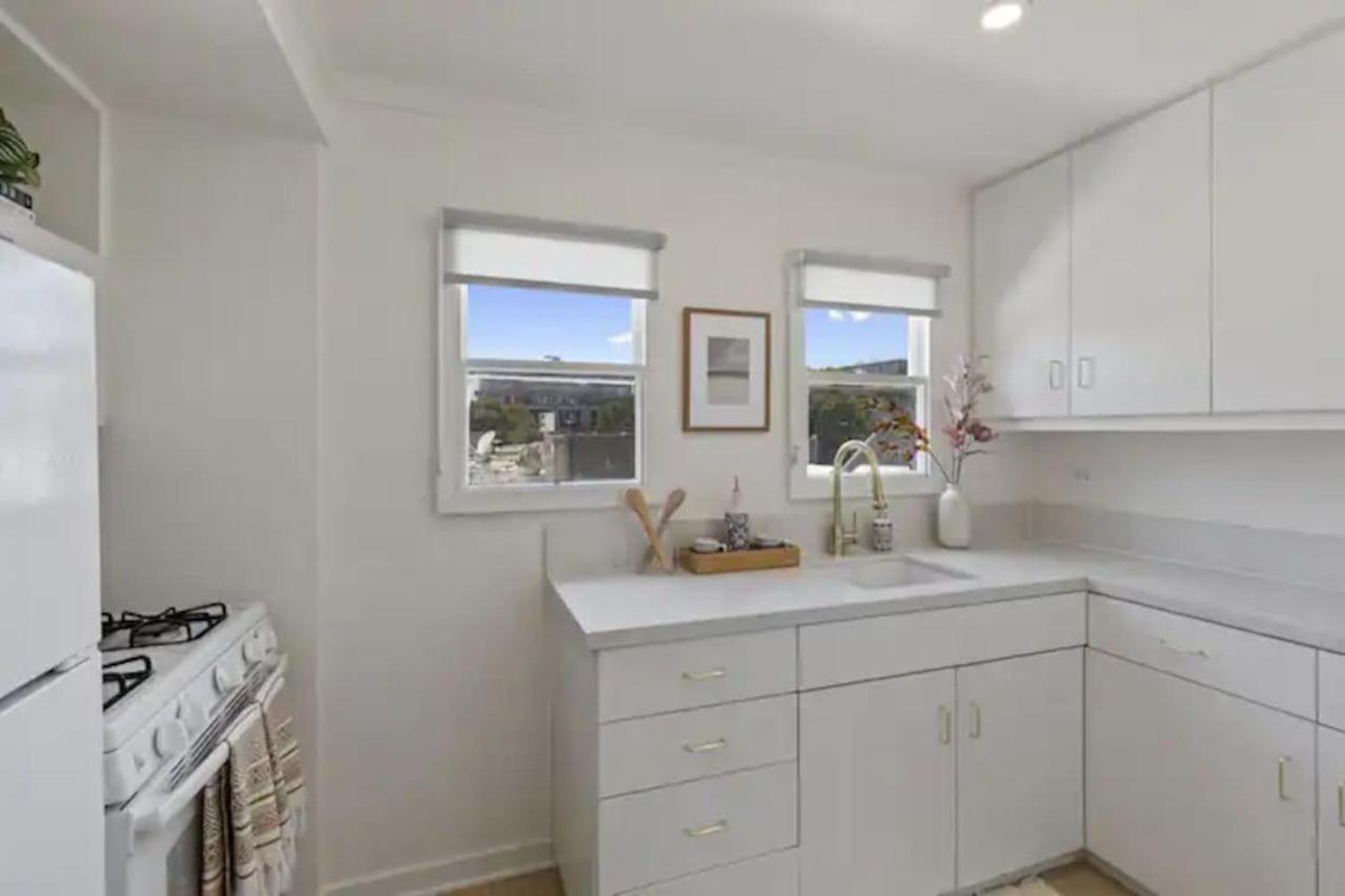 Cozy 1 Bedroom Casita Overflowing With Natural Light Holiday home