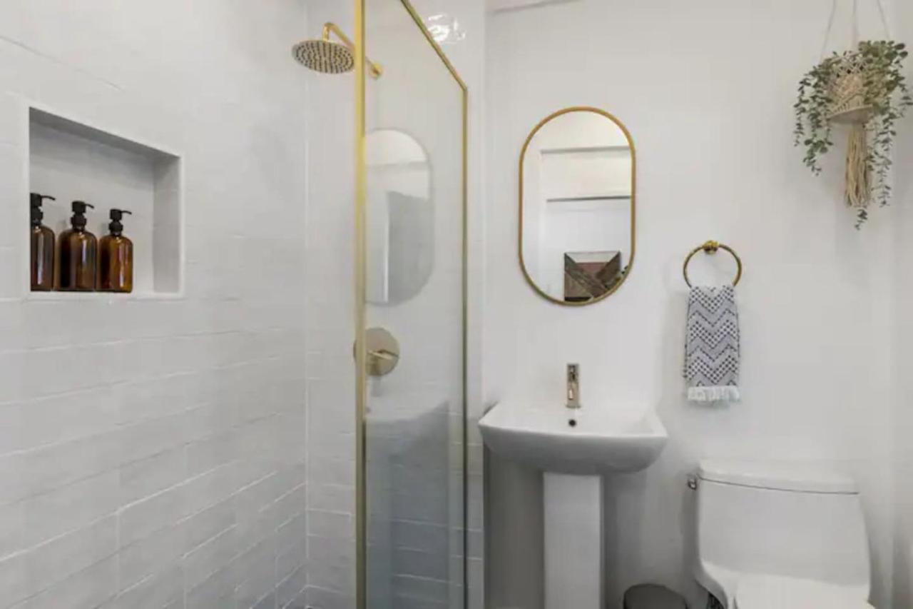 Cozy 1 Bedroom Casita Overflowing With Natural Light * San Diego