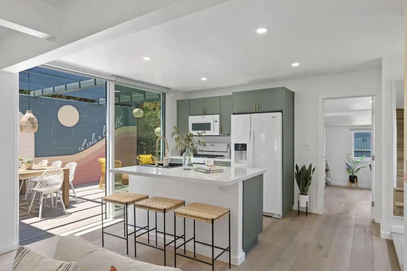 5bd With Outdoor Space In Little Italy *