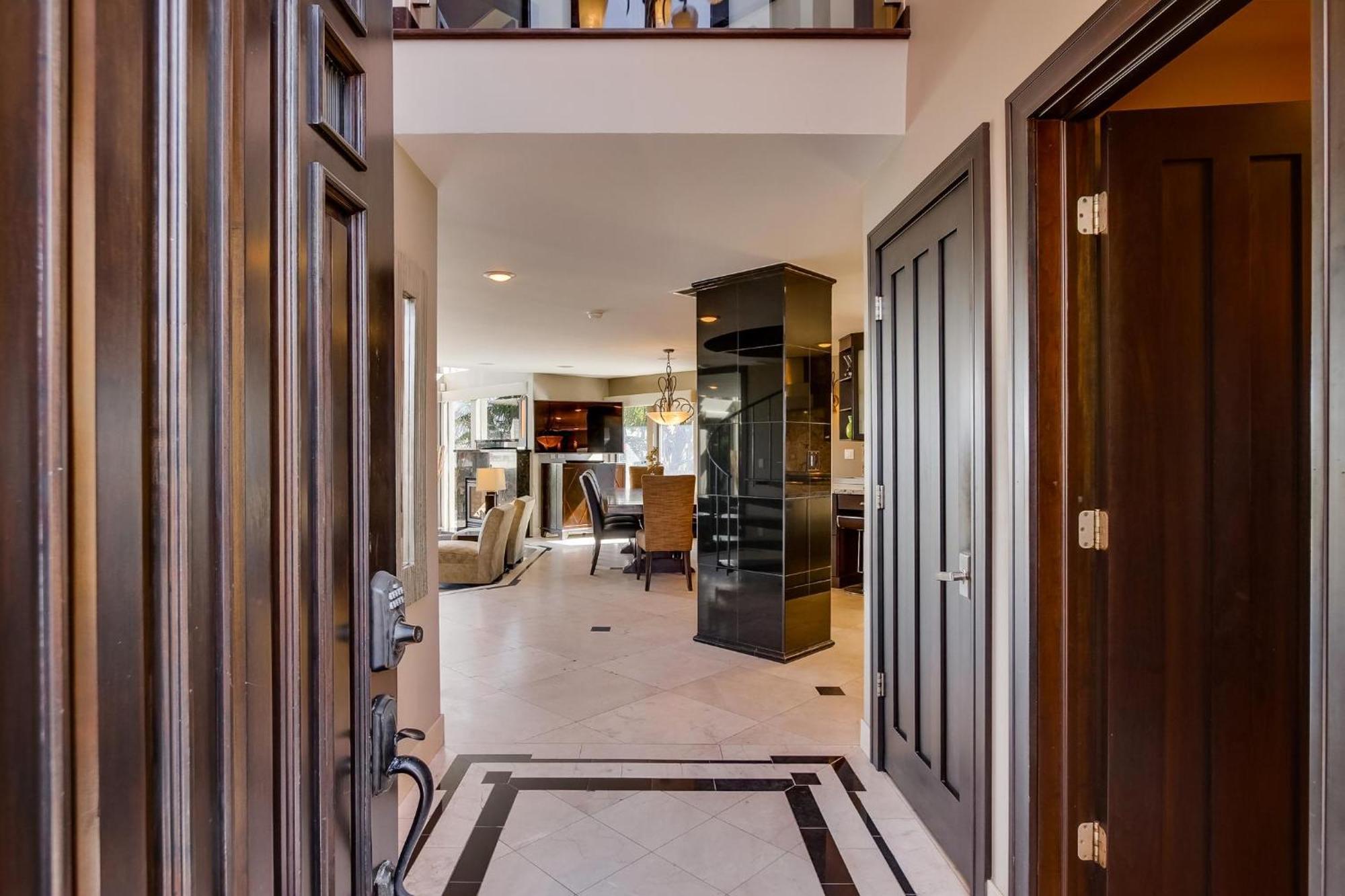 B5170 On The Bay - 4 Bedroom Apartment