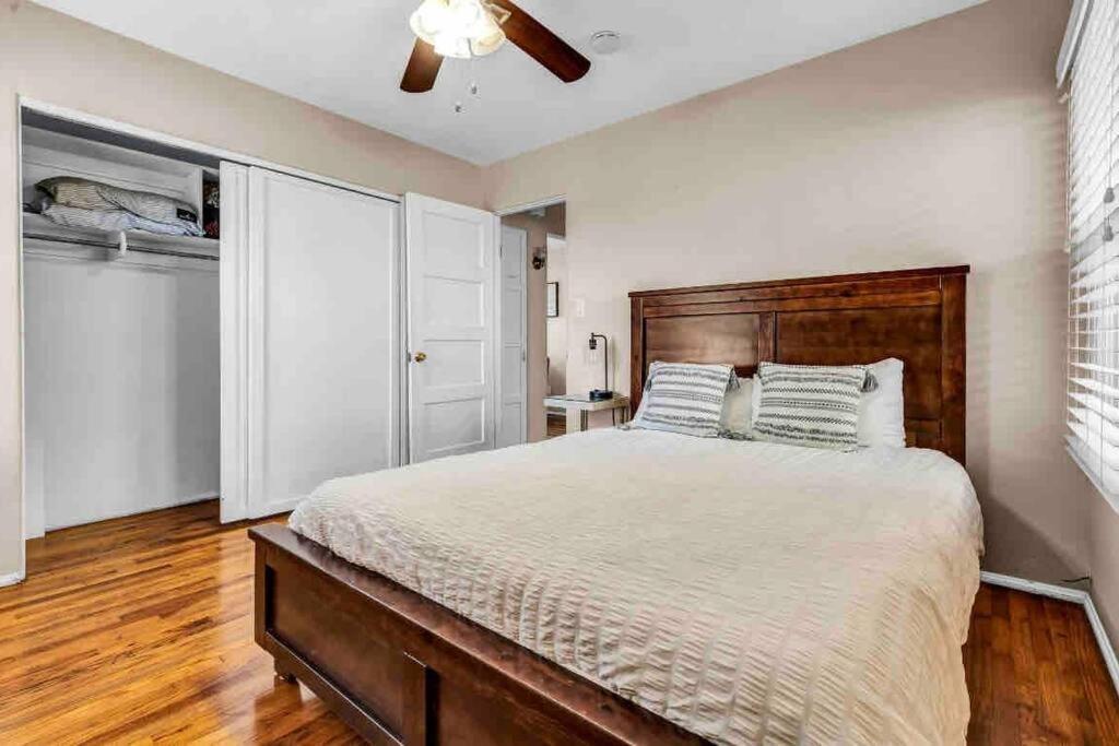 Holiday home Rustic Coastal Retreat In Sunset Cliffs Three Beds & Two Baths *