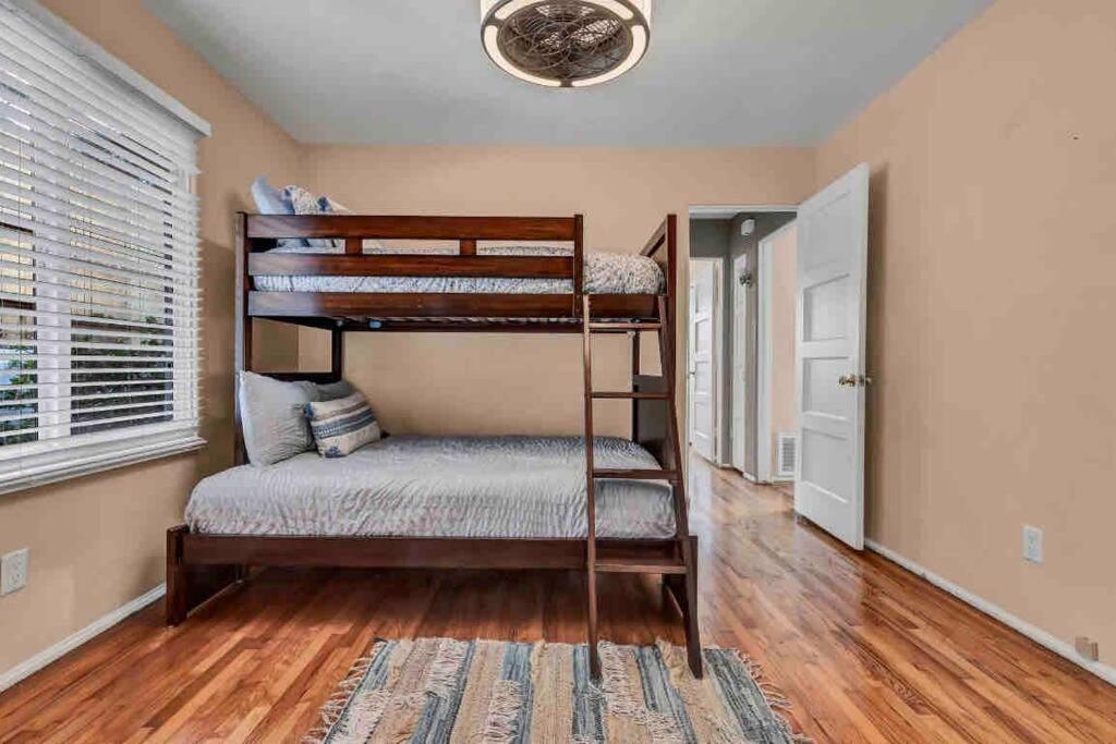 Holiday home Rustic Coastal Retreat In Sunset Cliffs Three Beds & Two Baths San Diego