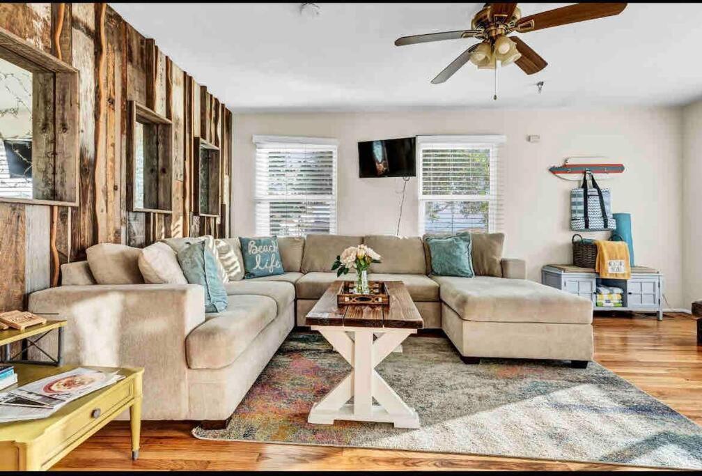 Holiday home Rustic Coastal Retreat In Sunset Cliffs Three Beds & Two Baths