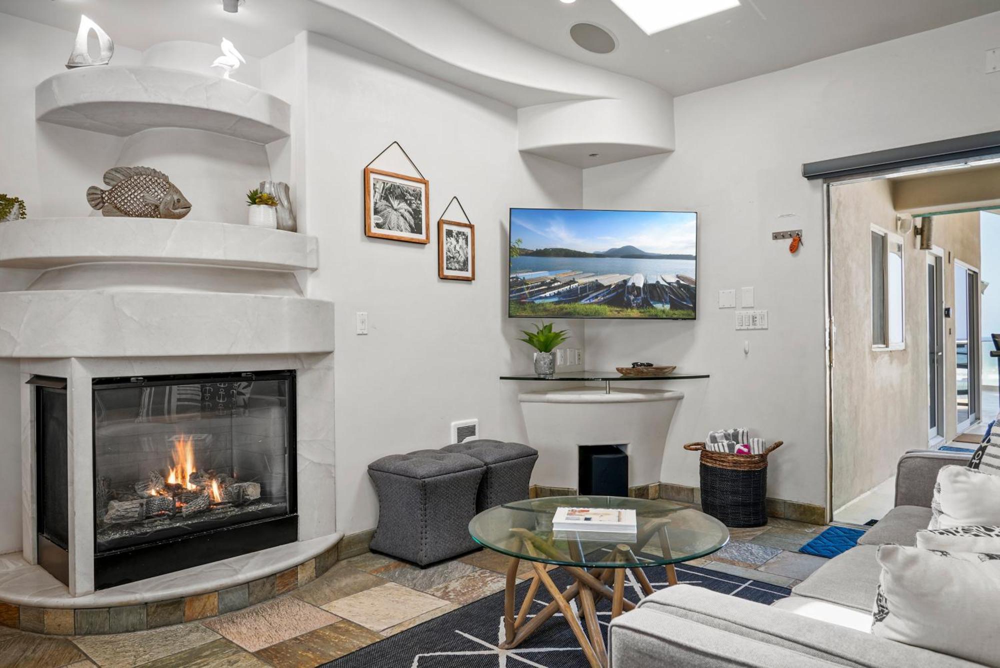 Stunning Oceanfront Boardwalk - Spa, Steps2beach, Parking & Fast Wifi! *