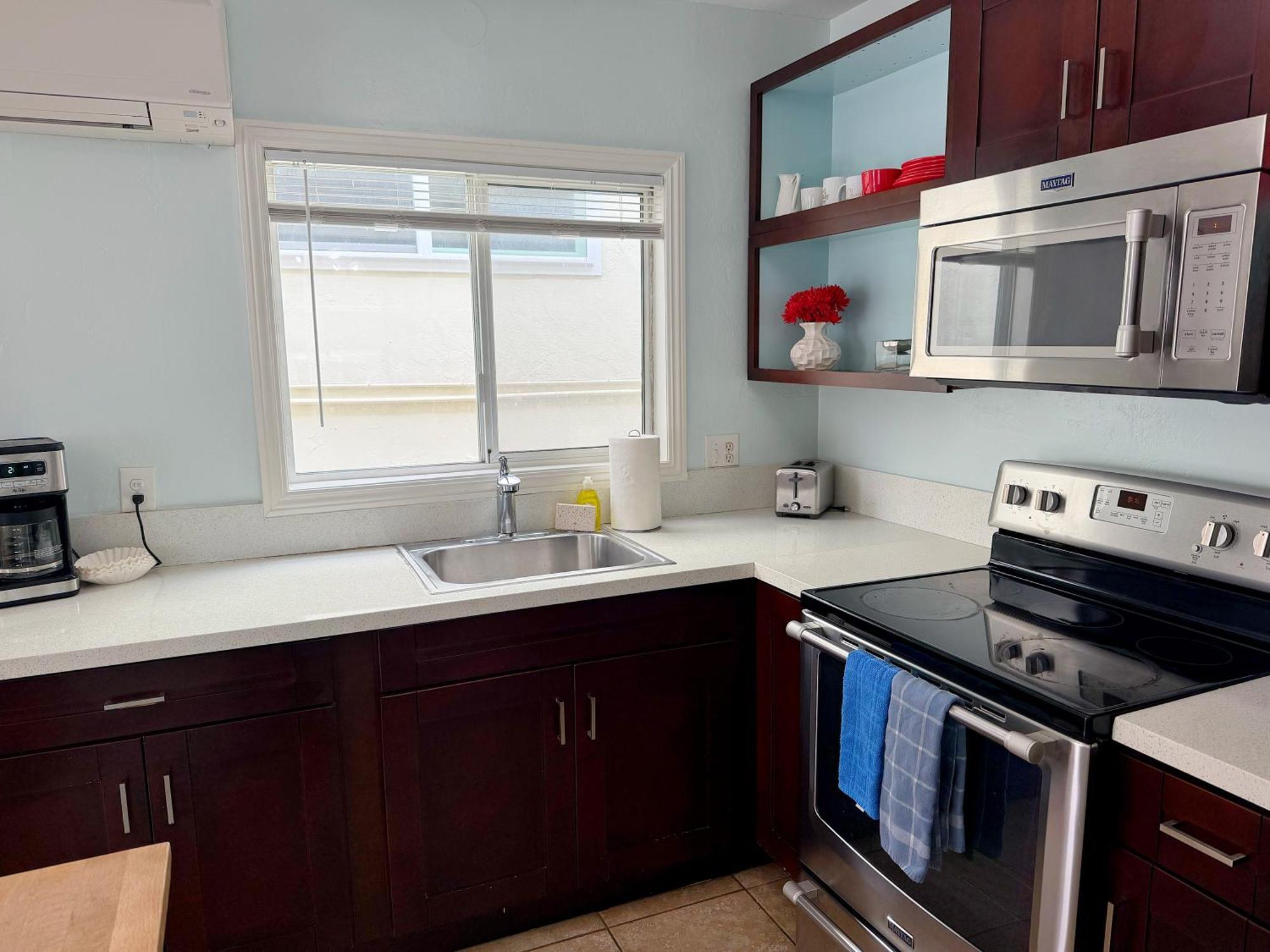 Charming Ocean 2br Apartment
