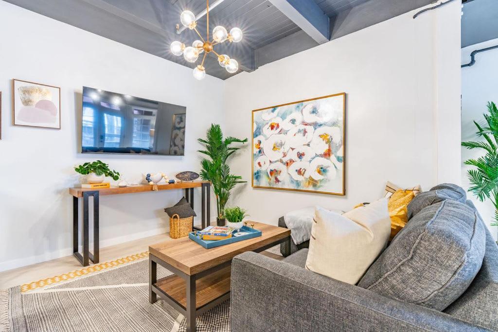 Gorgeous Steps To La Jolla Cove Holiday home *