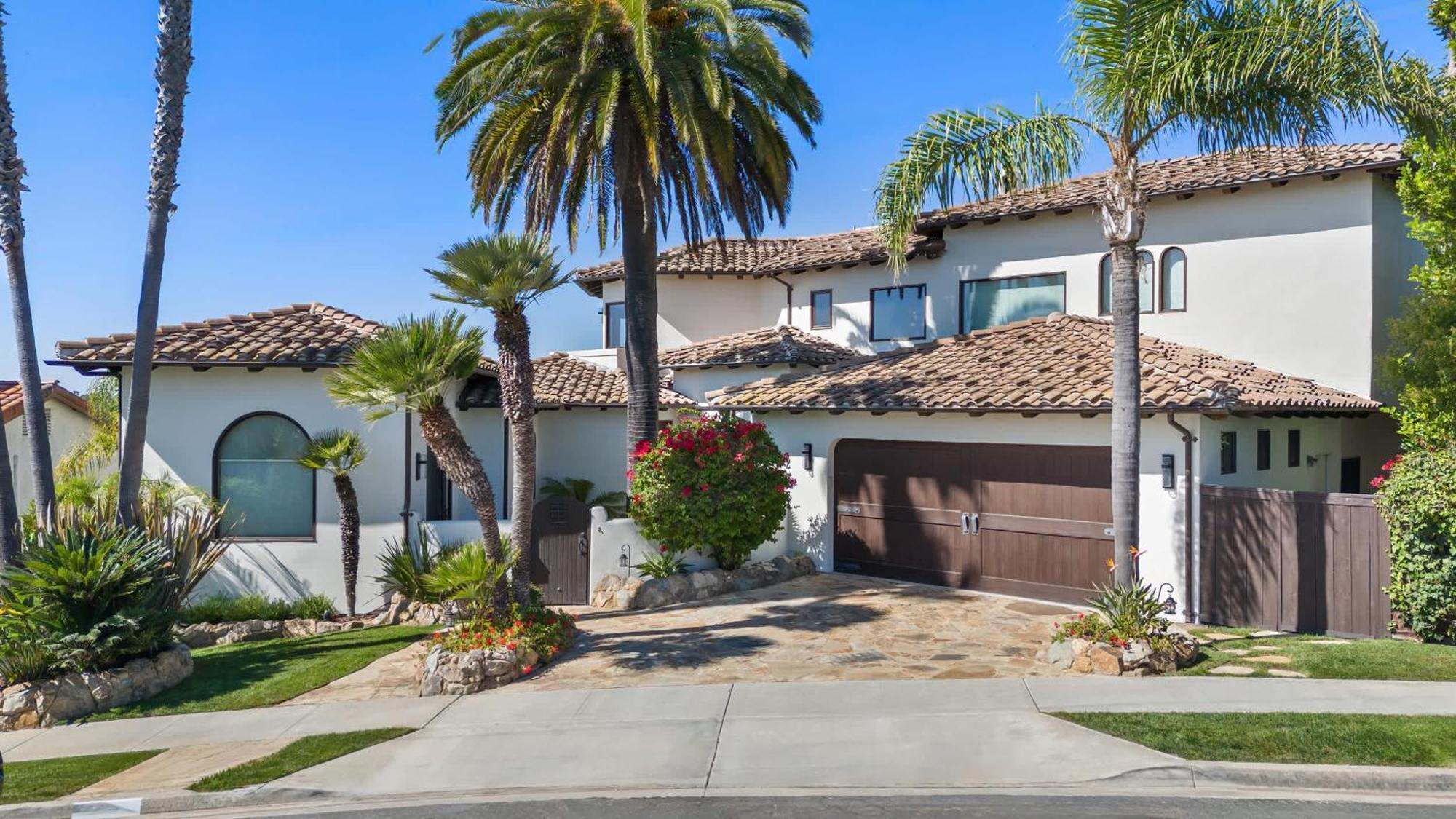 Timeless Spanish With Panoramic Ocean Views *