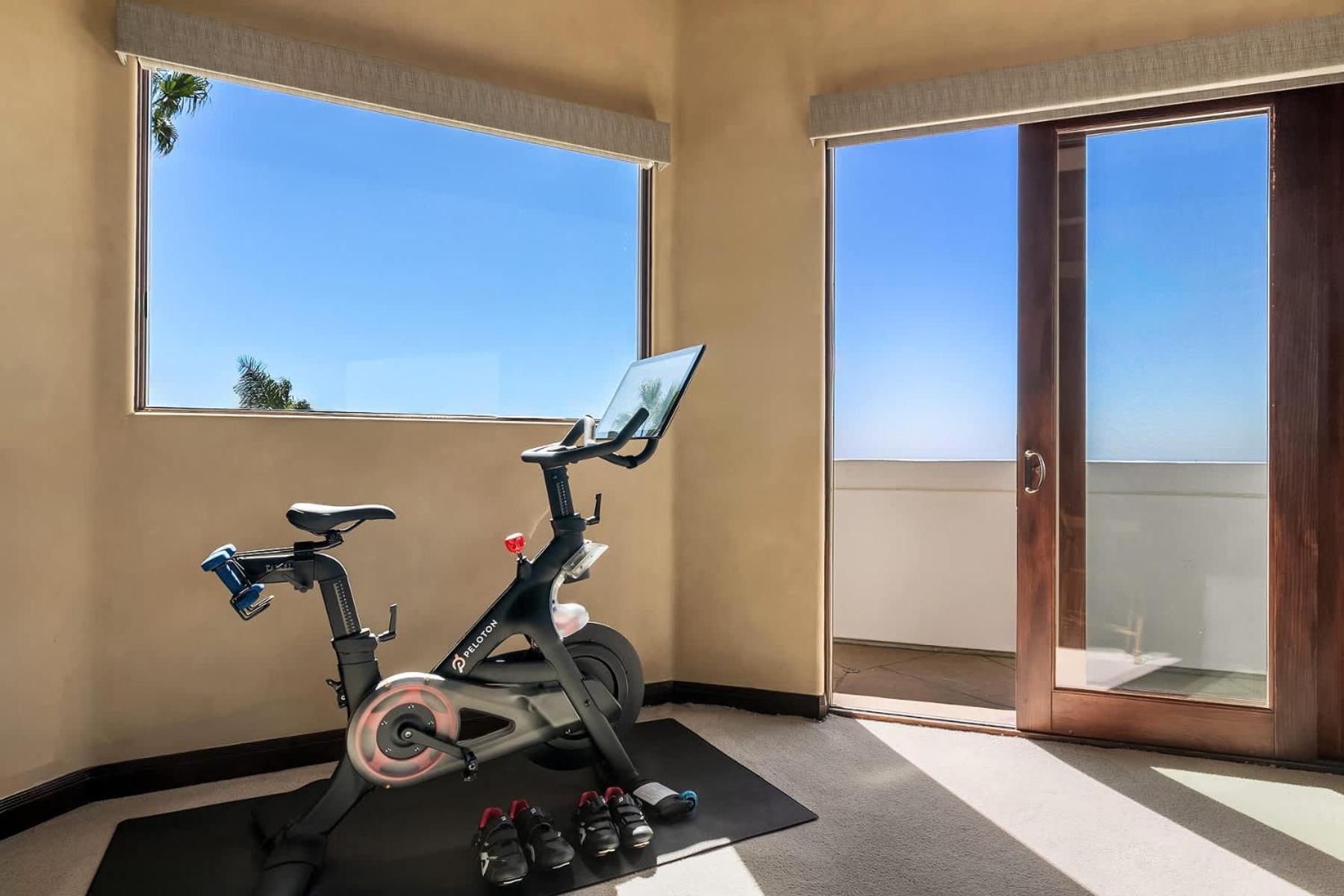 Timeless Spanish With Panoramic Ocean Views * San Diego