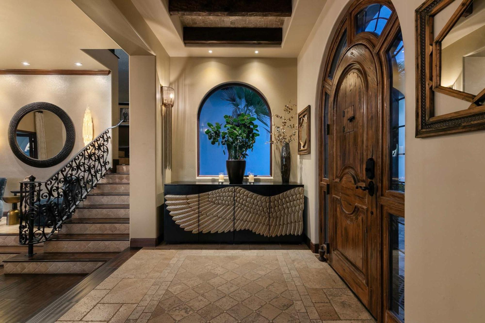 Timeless Spanish With Panoramic Ocean Views Holiday home