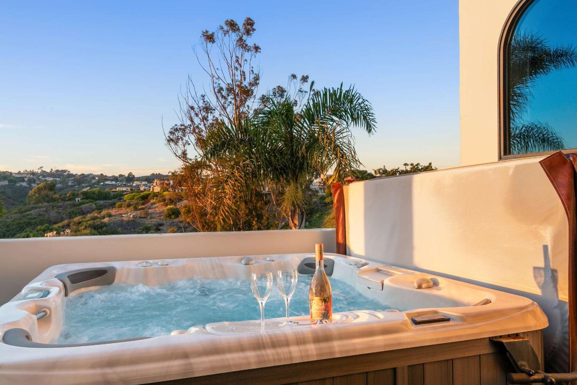 Timeless Spanish With Panoramic Ocean Views Holiday home *