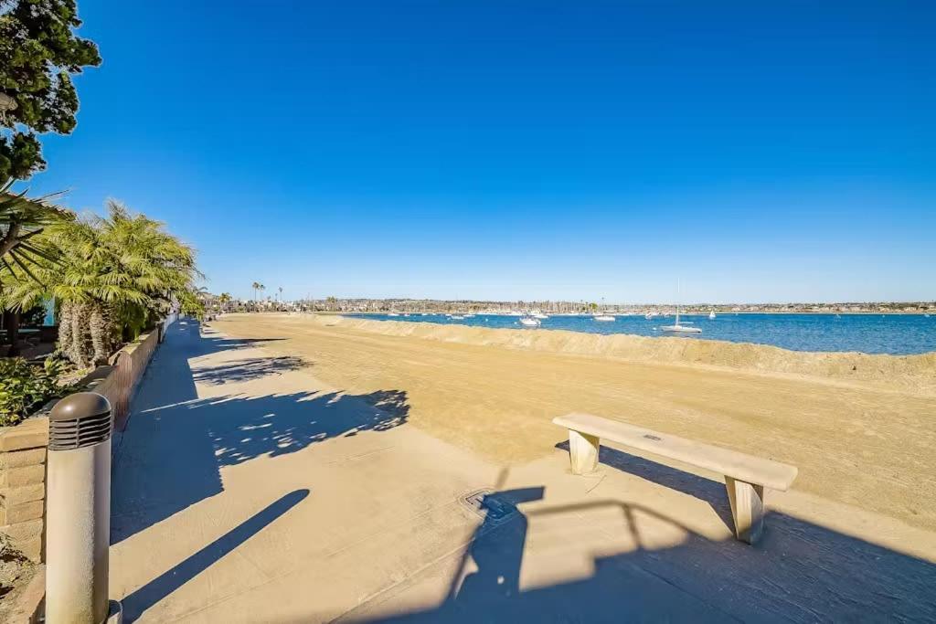 Bayside Delight Just Steps To Water Holiday home *