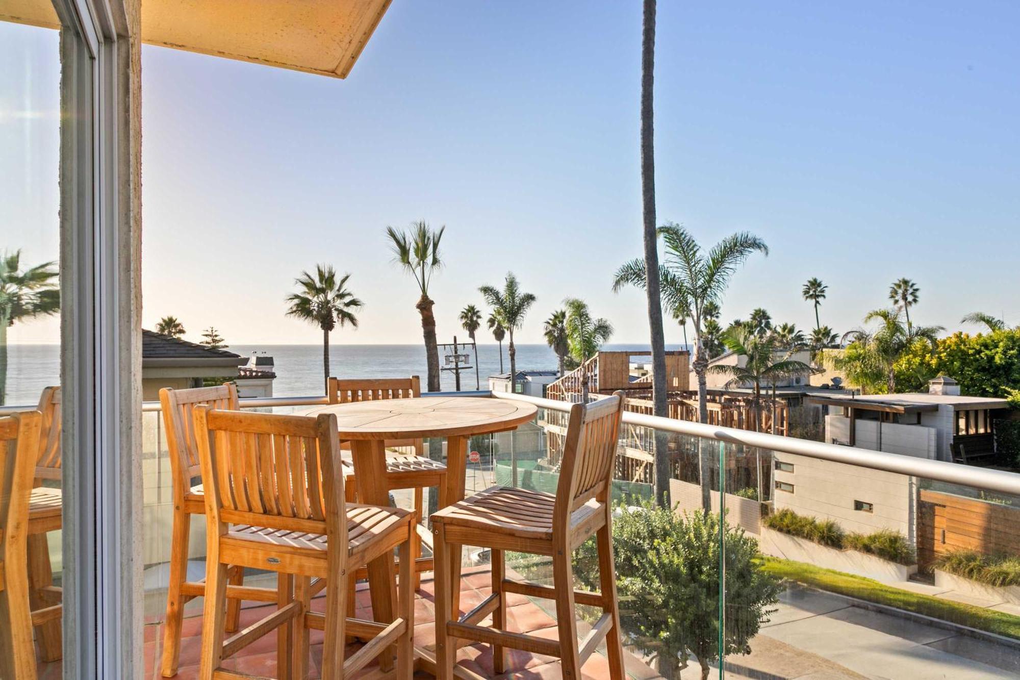 Oceanview Townhome Just Steps From Iconic Windansea San Diego