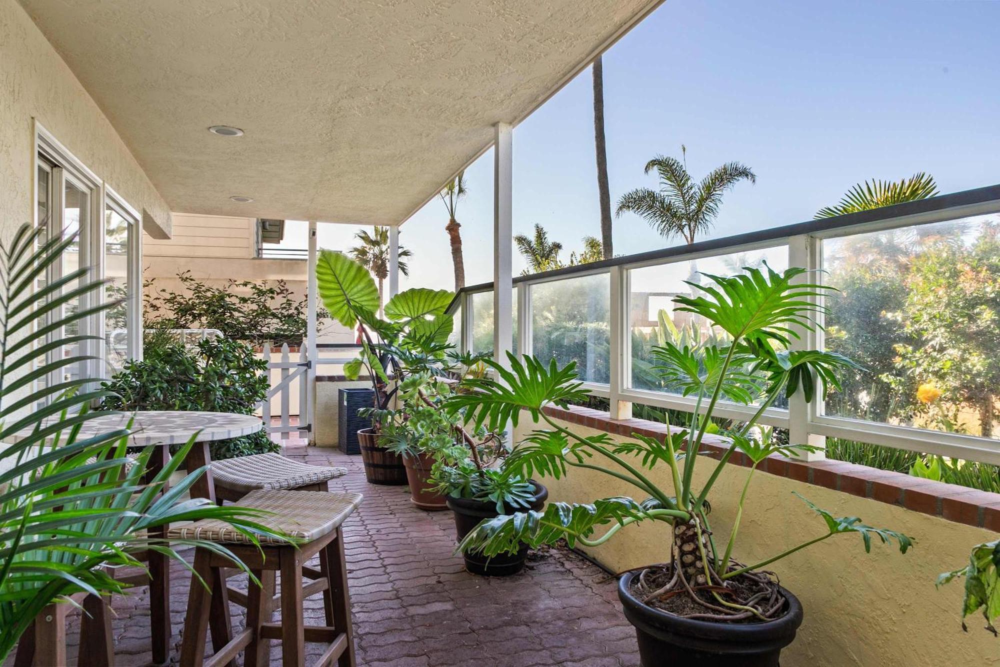 Holiday home Oceanview Townhome Just Steps From Iconic Windansea San Diego