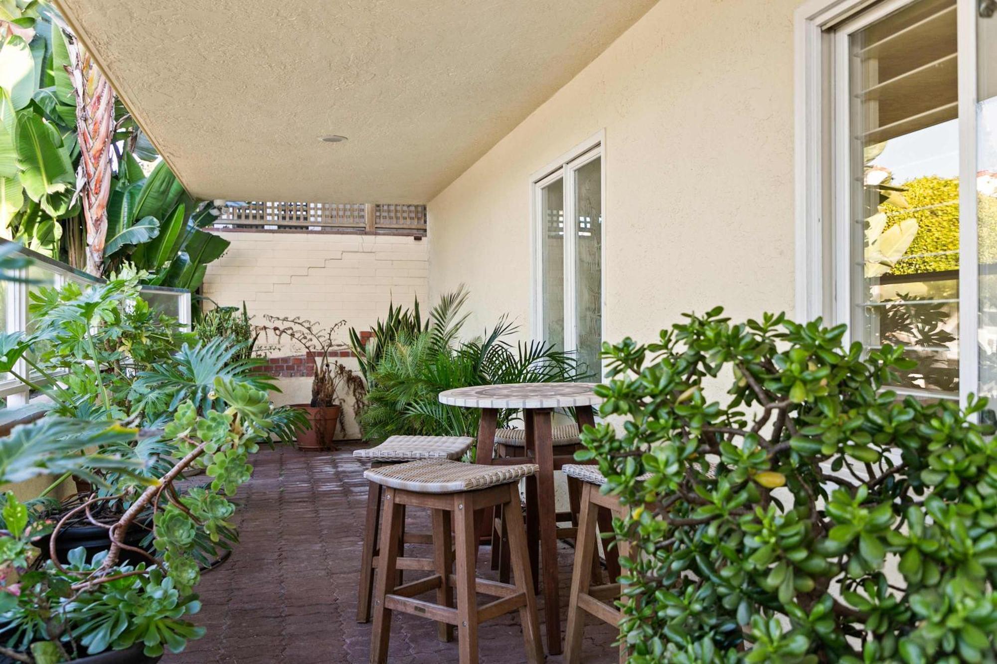 Oceanview Townhome Just Steps From Iconic Windansea San Diego