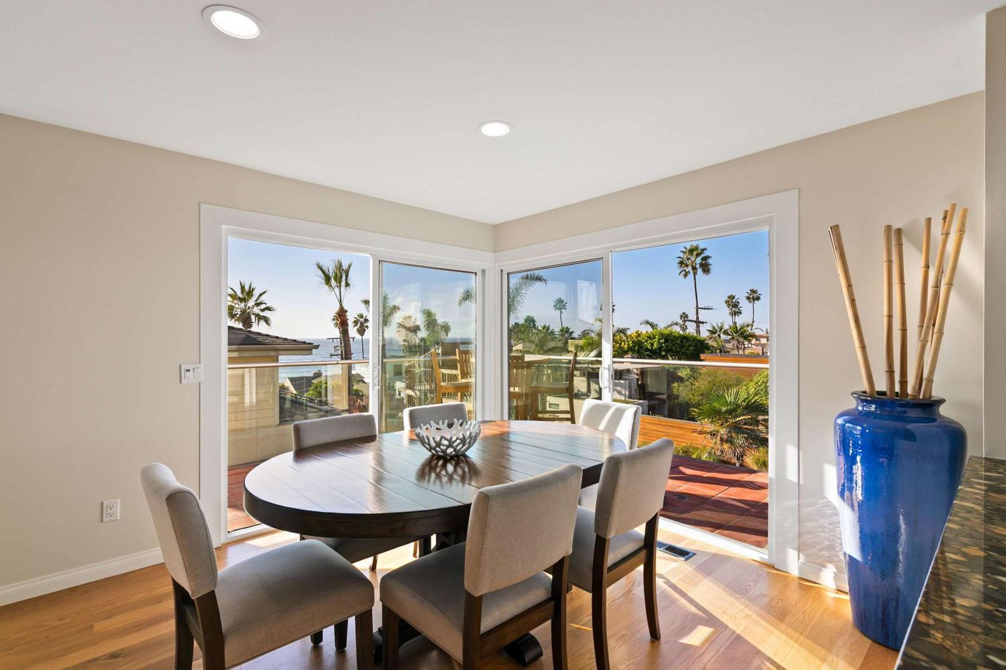 Oceanview Townhome Just Steps From Iconic Windansea Holiday home San Diego