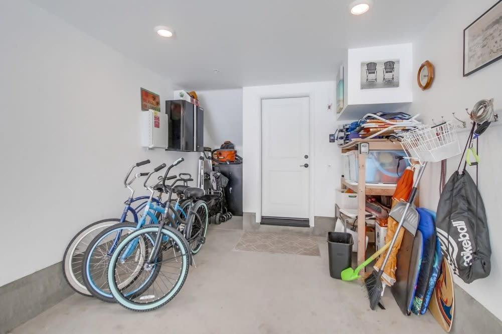 Holiday home Steps 2 Ocean & Bay Luxury Belmont Park Dining *