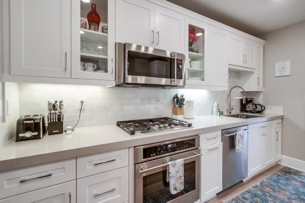Steps 2 Ocean & Bay Luxury Belmont Park Dining Holiday home *