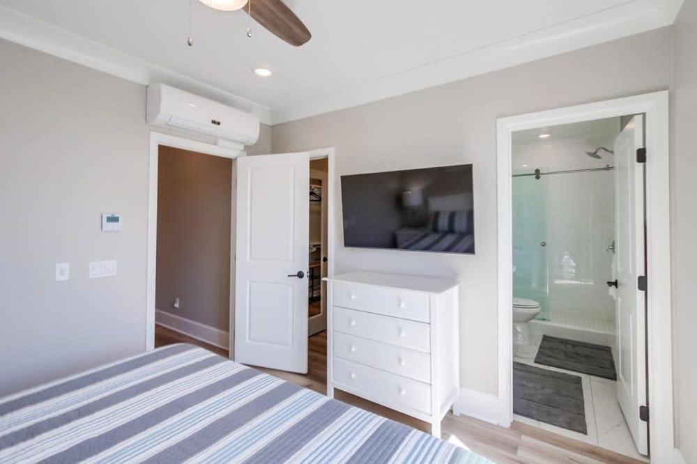 Holiday home Steps 2 Ocean & Bay Luxury Belmont Park Dining San Diego
