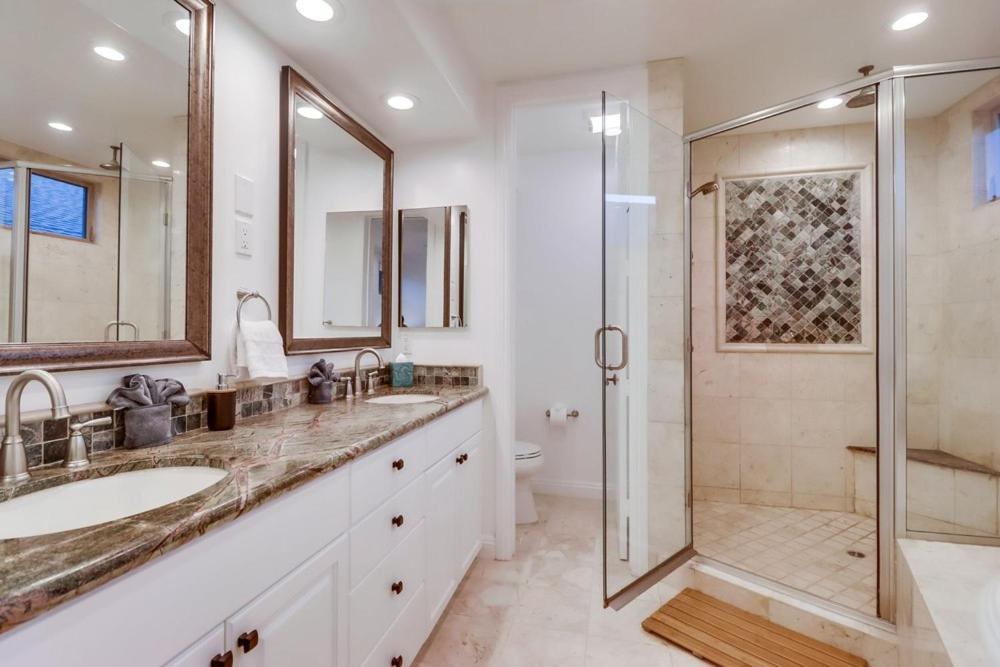 New! Seaside Chic - Spa; Game Room; Rooftop; Fully Remodeled