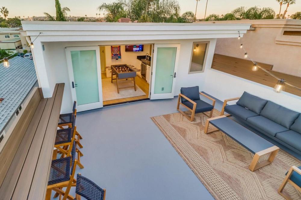 New! Seaside Chic - Spa; Game Room; Rooftop; Fully Remodeled Holiday home San Diego