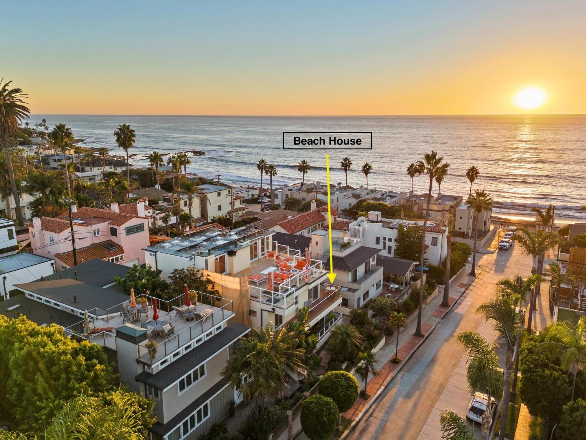 Oceanview Townhome Just Steps From Iconic Windansea Holiday home