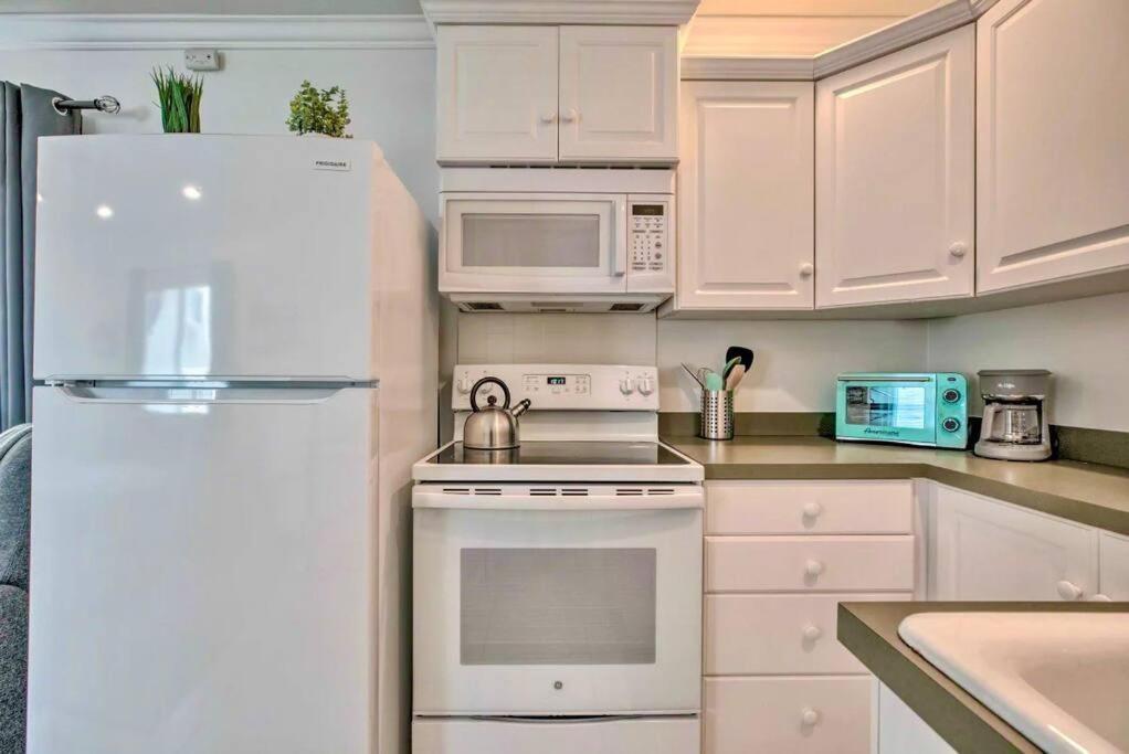 Holiday home Pacific Modern King With Parking *