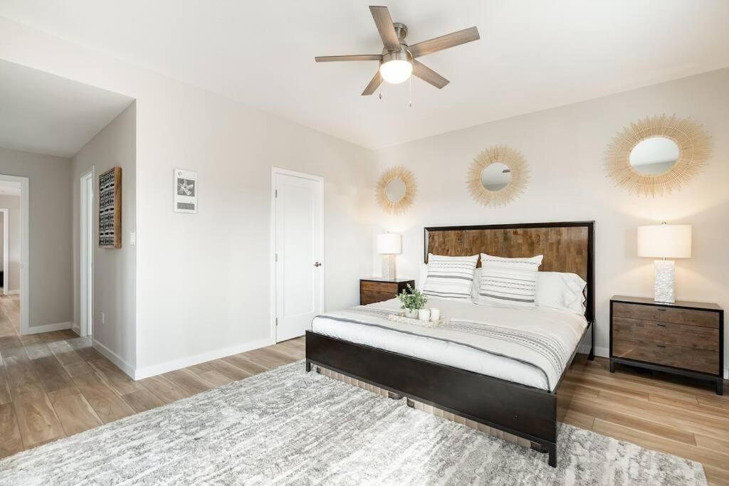 1 Block To Stylish 3br Contemporary San Diego