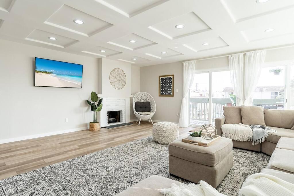 1 Block To Stylish 3br Contemporary Apartment *