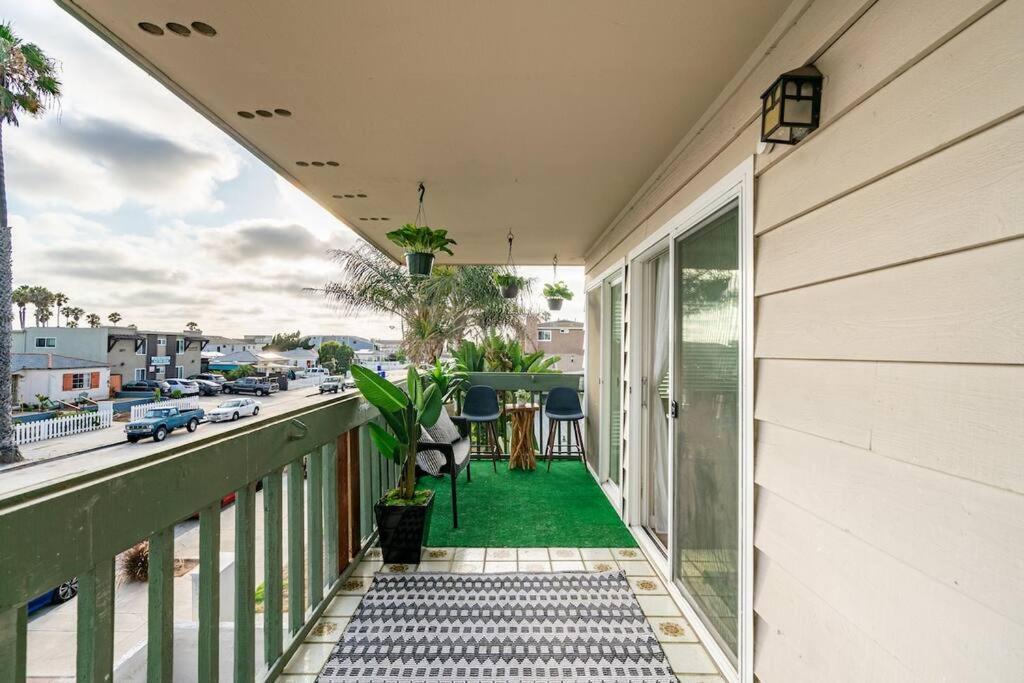 1 Block To Stylish 3br Contemporary * San Diego